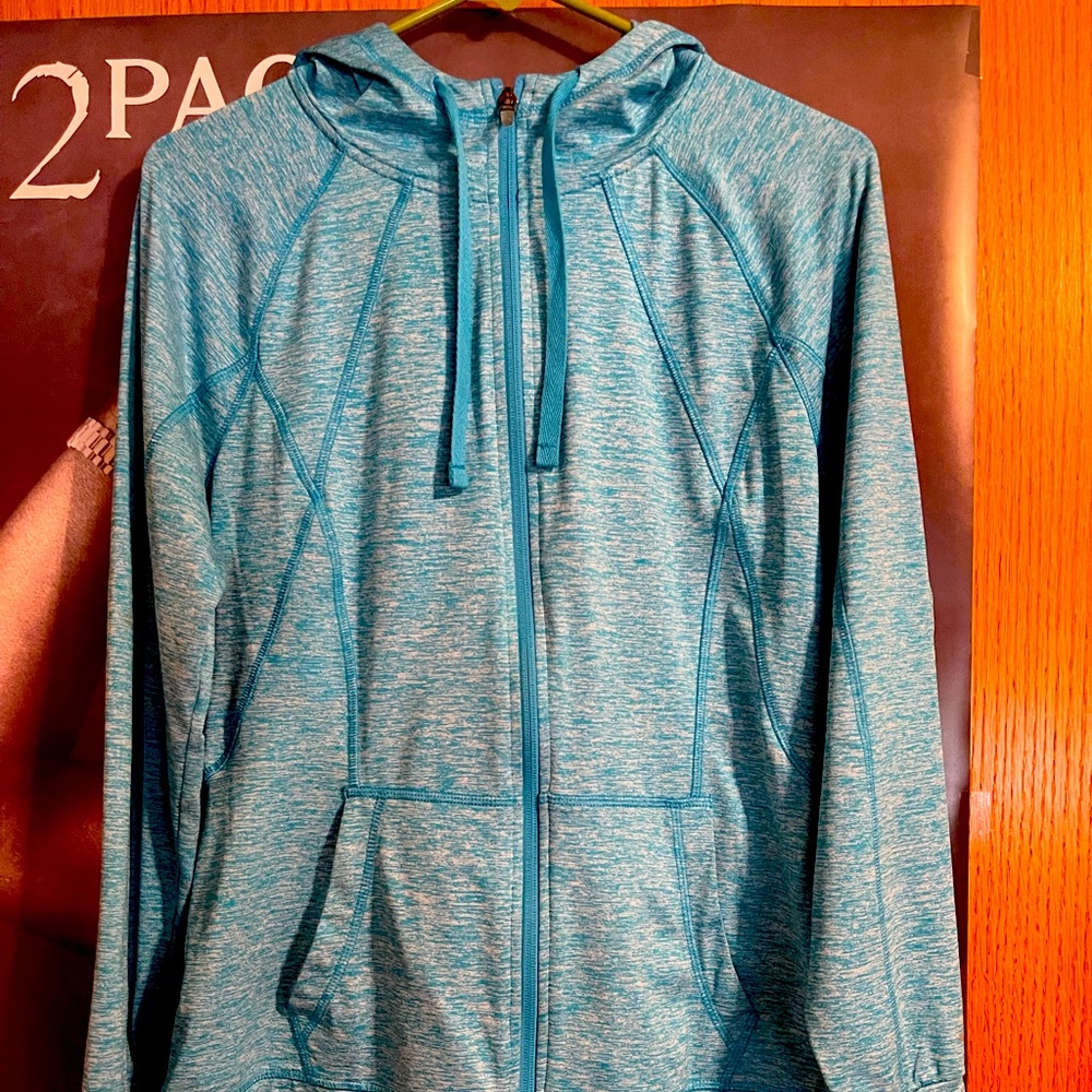 Champion full zipper, duo dry M jacket!